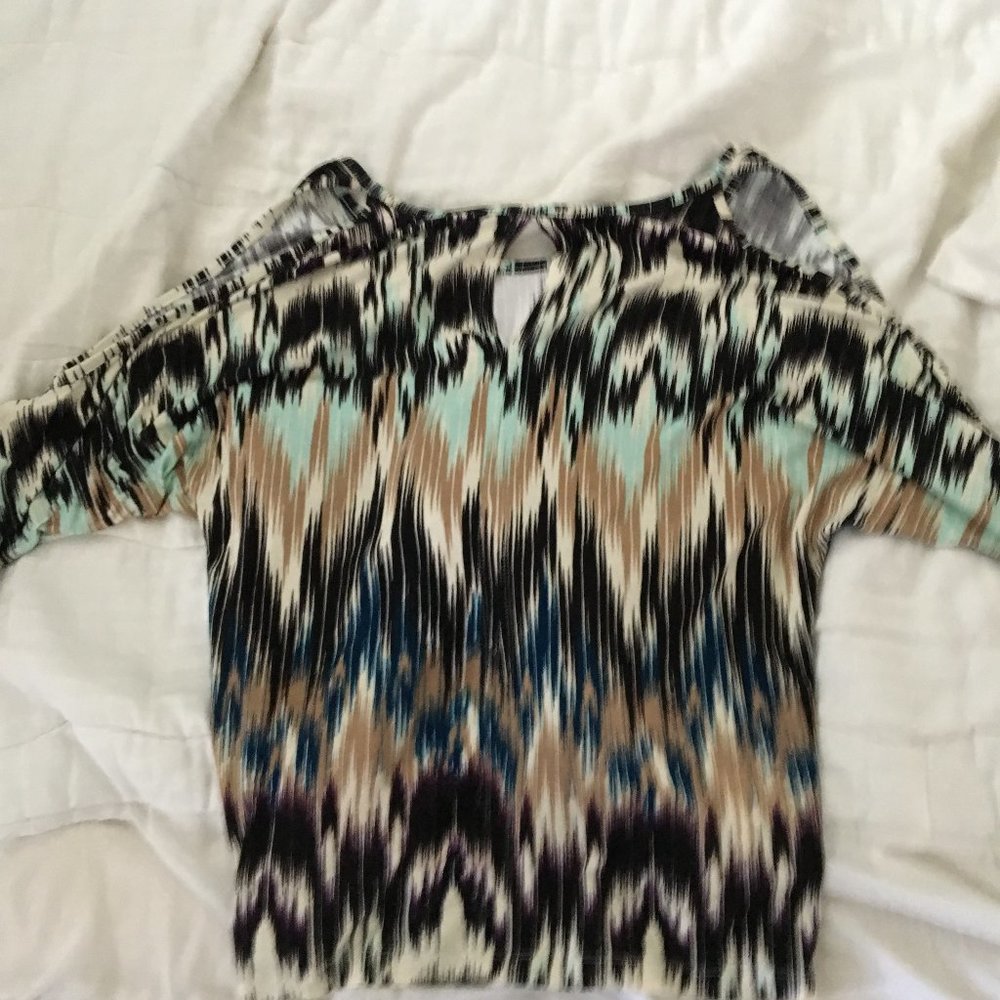 Women's short sleeve top
